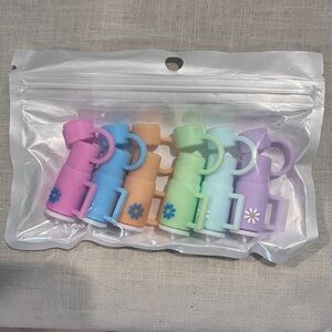 NWT 6 piece Stanley Straw Toppers